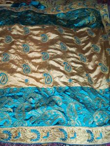Womens Silk Heavy Saree With Unstiched Blouse.