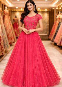 🇳🇿💫🎀Elegant Pink Embroidered Gown