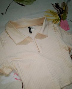 H&amp;M ZIP COLLARED CROP TOP