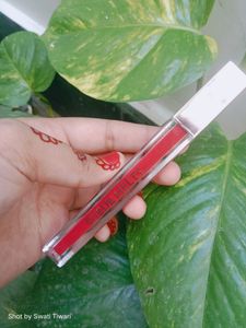 Bergamot Beaute Suede Melts Liquid Matte Lipstick