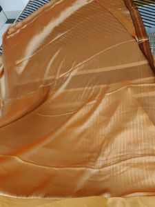 Elegant  Saree🧡