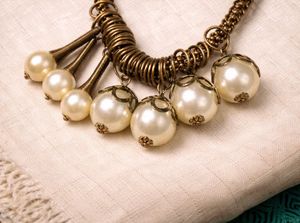 Statement Pearl &amp; Chain Necklace