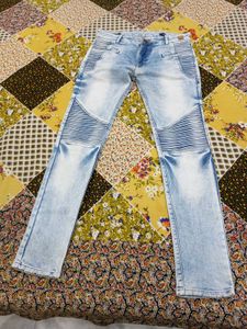 Stylish Light Wash Jeans