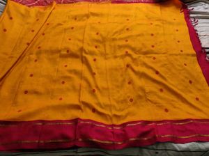 Yellow &amp; maroon red pure Silk Saree