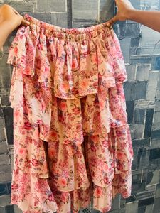 RUFFLE SKIRT