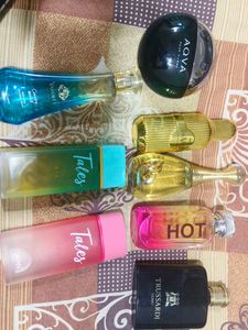 Pack of 8 perfumes