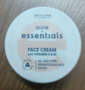 Oriflame Glow Essential Face Cream