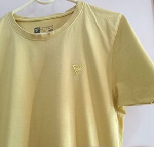 Lemon Colour T-shirt In Good Condition