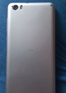 Lava Iris 87