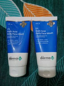 Pack Of 4, Kojic Acid Serum &amp; Face Wash