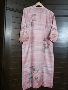 Women Elegant Pink Floral Kurta Set
