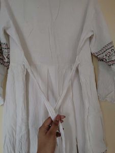White Kurti