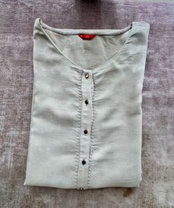 Floral Embroidered Kurti