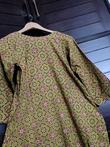 Ethnic Printed Yellow Embroidered Kurta &amp; Legging