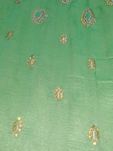embroidery saree