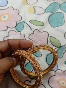 Golden Bangle. 2.8 Size new