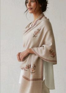 Kashmiri Floral Embroidered shawl