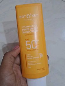 Dot and key vitamin c sunscreen