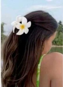 🌸Stylish Big &amp; Small Flower Hair Clips Set🌸