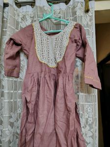 Beautiful And Designer Naira Cut Kurta