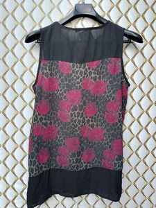New with Tag Korean Rose Print Cute Top