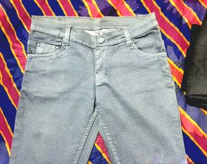 Grey Patterned Jeggings/Jeans