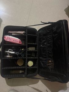 makeup bag very good