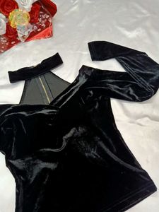 Black Velvet Open Shoulder Long Sleeve Top🖤
