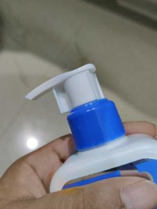 The Derma Co 2.5% Benzoyl Peroxide Gel Face Wash