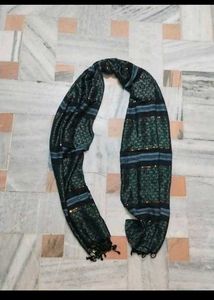 Beautiful Girls Scarf 🧣