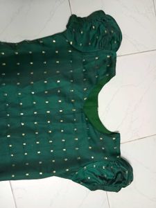 Emerald Green Kurti with Gold Accents