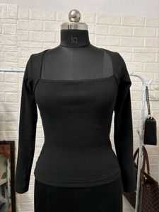 Black Ribbed Full Sleeve Top