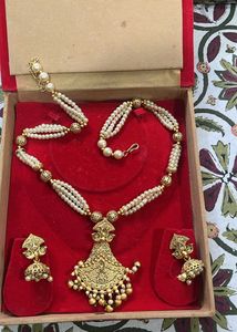 Pearl Necklace Set