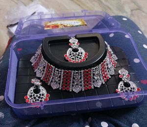 Red And Silver Jwellery Set