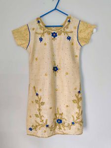 Elegant Embroidered Kurta Set