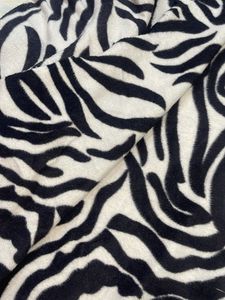 Extremely soft woolen stoll