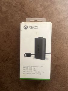 Xbox Rechargeable Battery + USB-C Cable