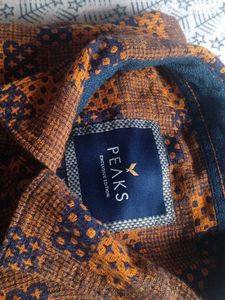 Peaks Patterned Button-Down Shirt