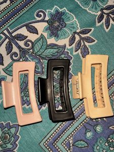 HAIR CLAW CLIPS