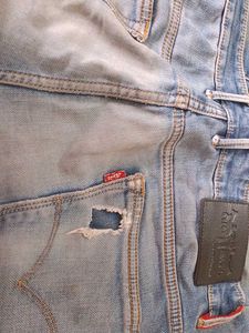 @99 Distressed Levi's Denim Jacket