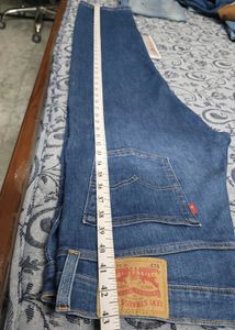 Levis Men 513 Regular Fit Jeans