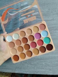 Instant Age Rewind Concealer Contour