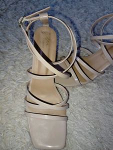 J&amp;M Looks Strappy Heel