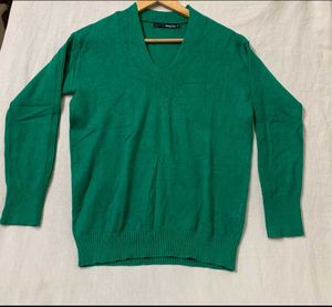 Unisex Green V-Neck Knit Sweater