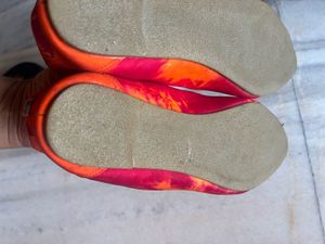 Sindh Desi Embroidered Juttis