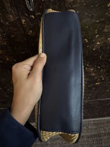 new Tommy Hilfiger Handbag ( has flaw)