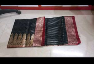 Tanchoi Banarasi Black And Red Saree