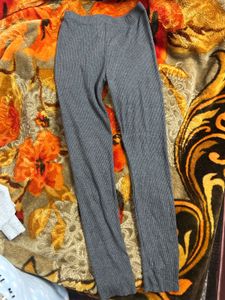 Comfortable Gray Knit Leggings combo