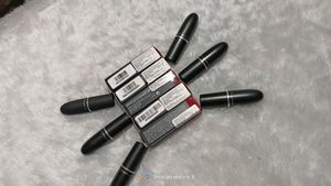 MAC LIPSTICK