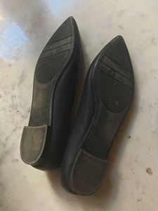 Luna Black Pointed-Toe Flats